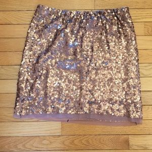 Gold sequin skirt #sequin